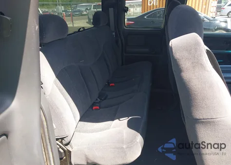 2002 Chevrolet Silverado 1500 Ls from USA, damaged, VIN 2GCEK19V421235979